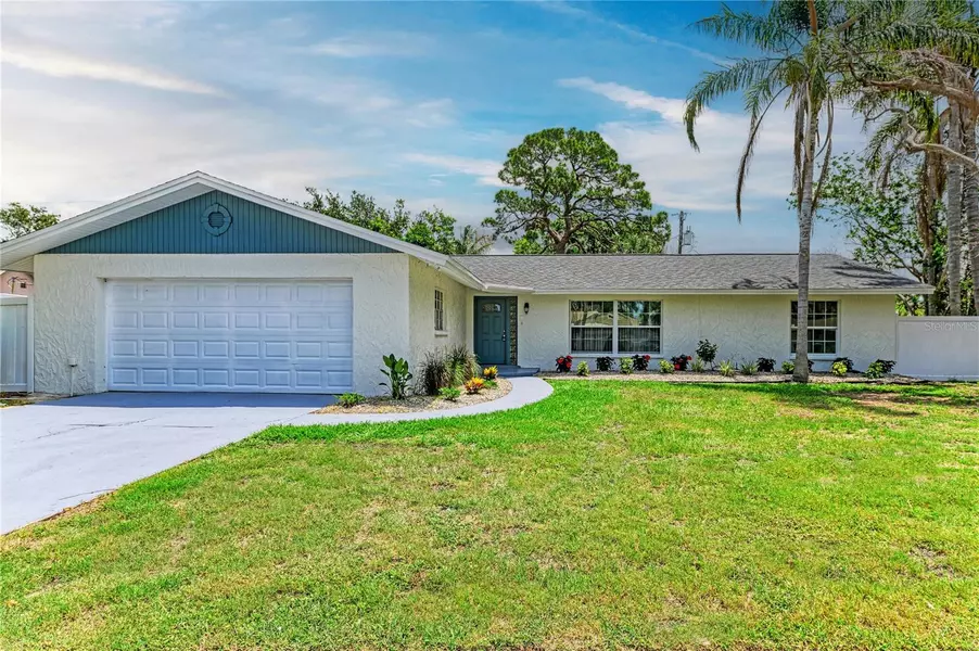 221 VERMONT AVE E, Bradenton, FL 34208