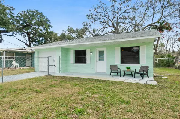 124 OAK RIDGE AVE, Edgewater, FL 32132