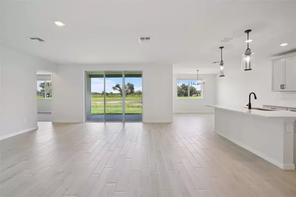 Zephyrhills, FL 33541,1806 DRAUGHTON DR