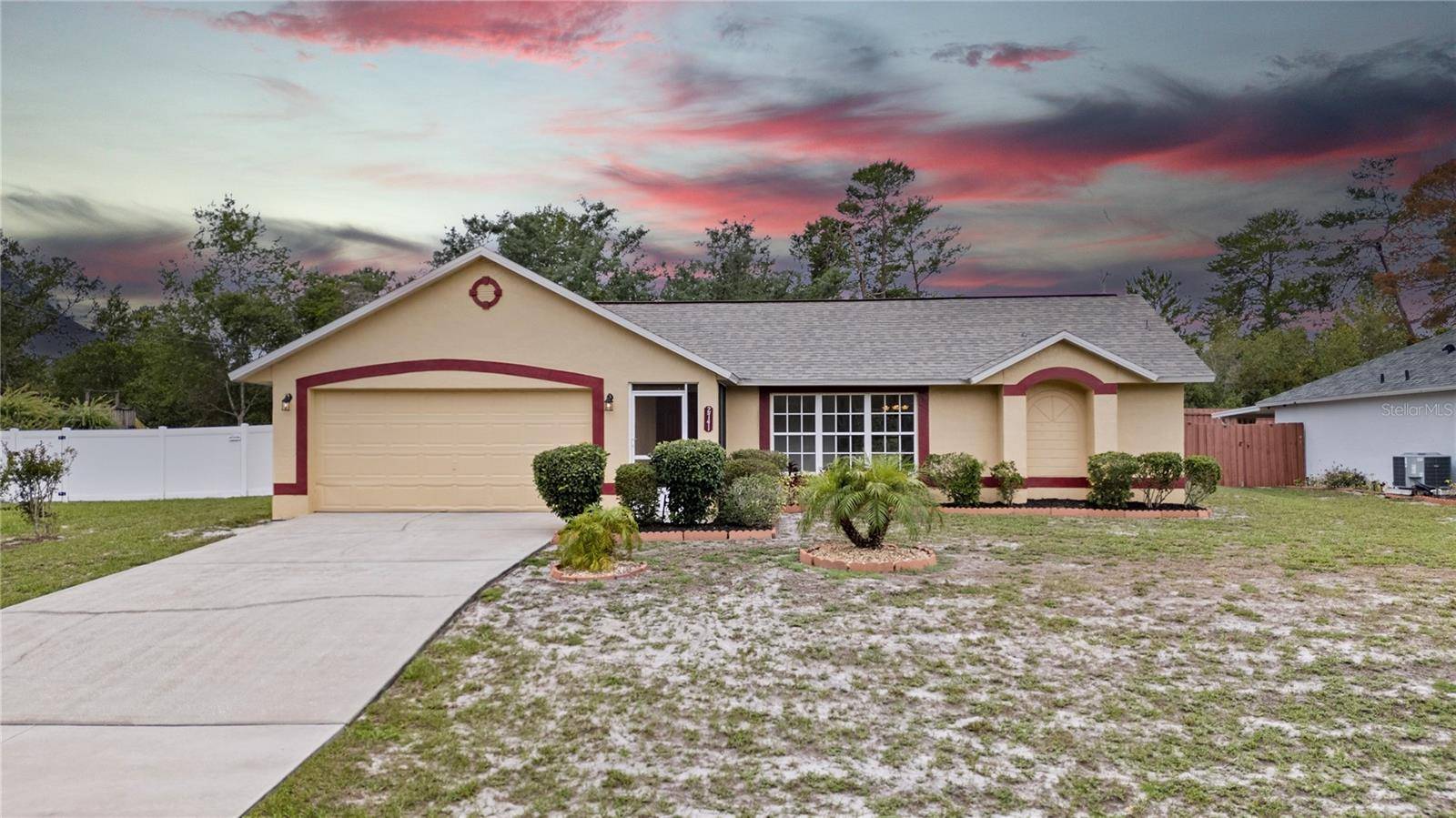 Deltona, FL 32725,2741 BEAVER DR