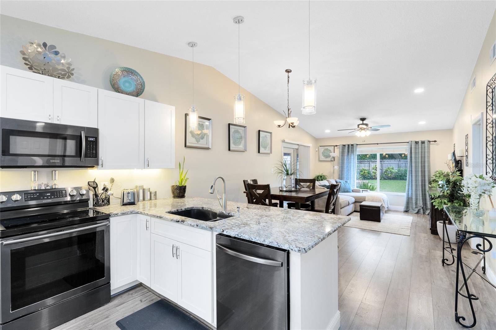 Sanford, FL 32773,102 SAND PINE CIR