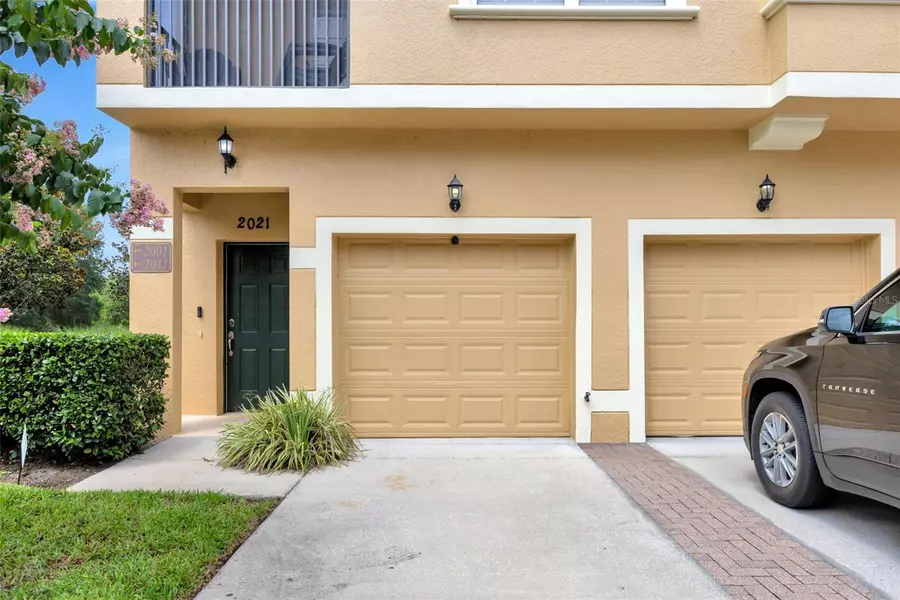 2011 CRESTDALE LN, Lake Mary, FL 32746