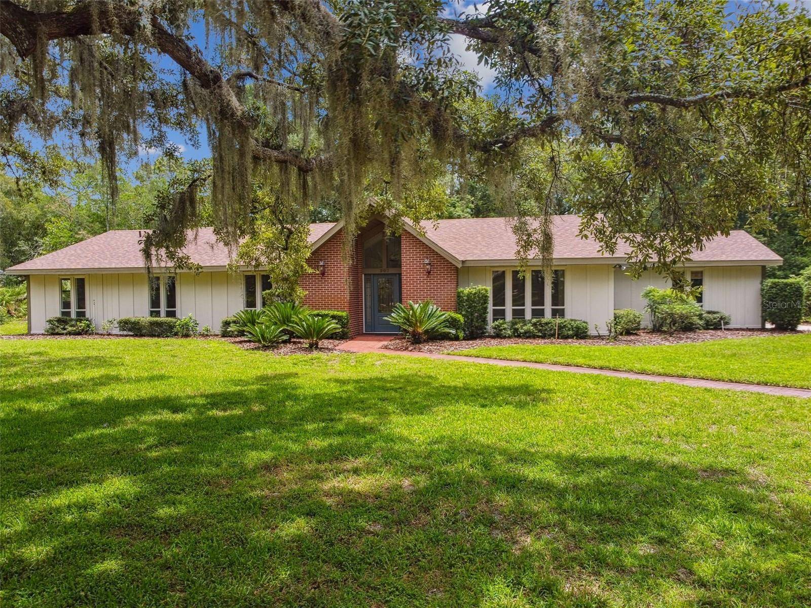 207 S SWEETWATER BLVD, Longwood, FL 32779