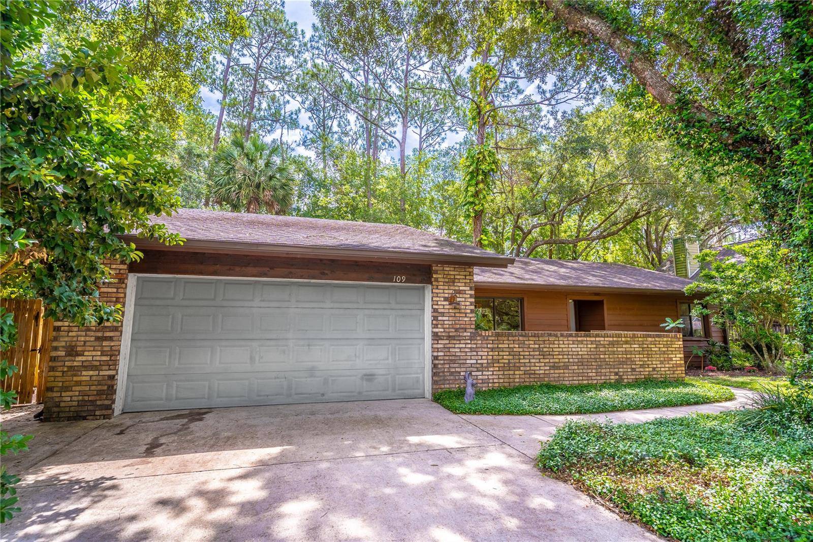 Deltona, FL 32738,109 POINCIANA LN