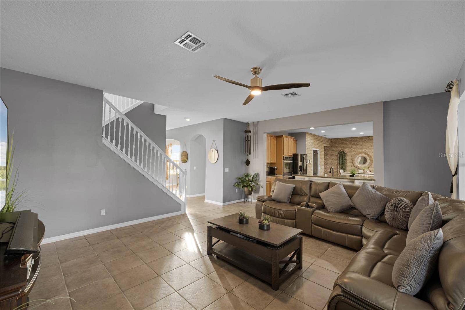 Oviedo, FL 32765,7621 BRIGHTWATER PL