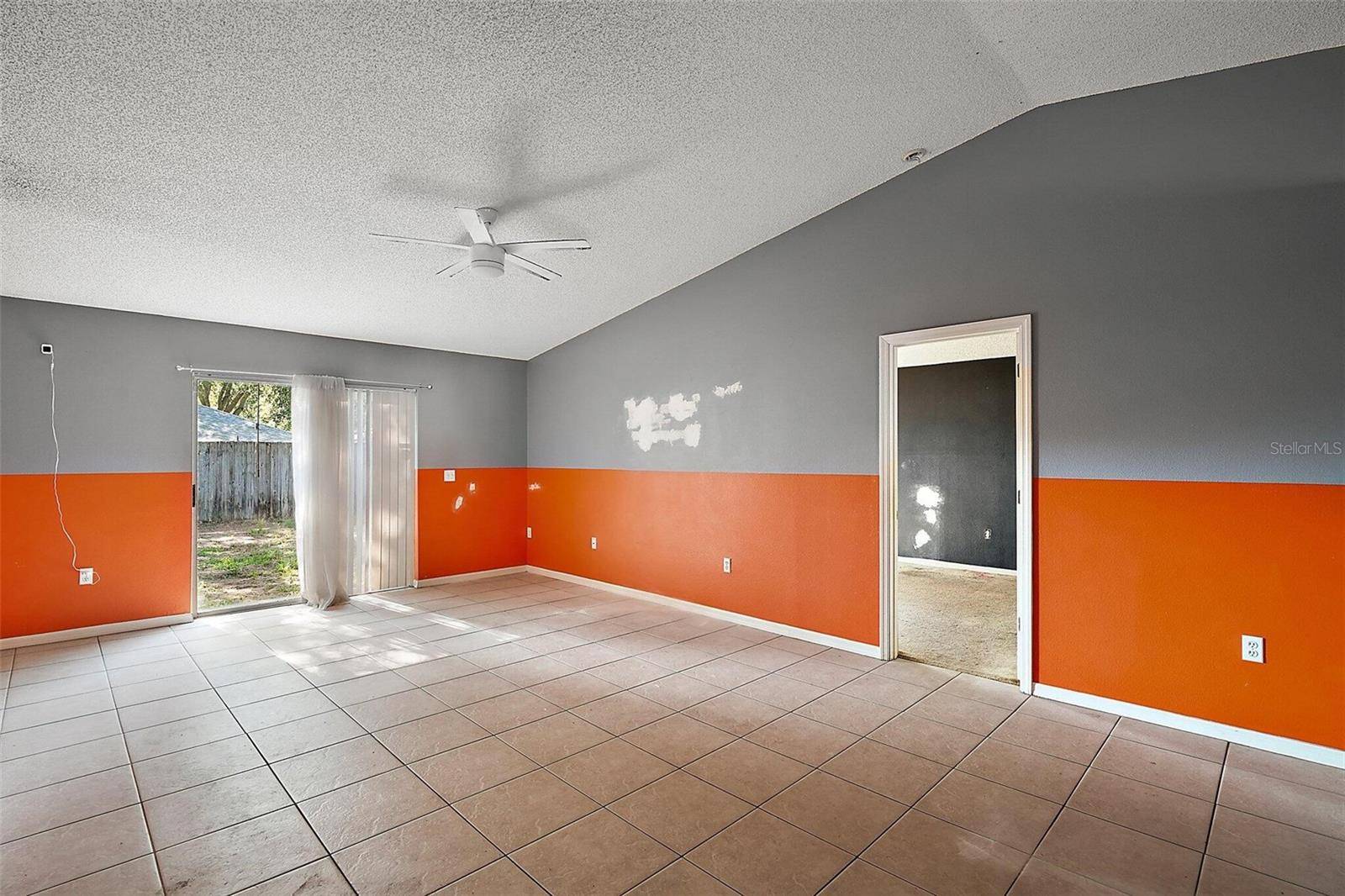Eustis, FL 32726,979 MAYFAIR ST