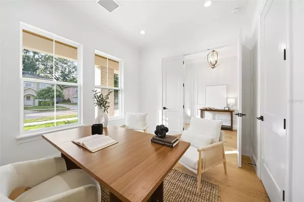 Orlando, FL 32804,2215 AMHERST AVE