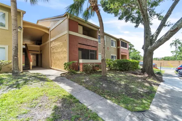 664 KENWICK CIR #104, Casselberry, FL 32707