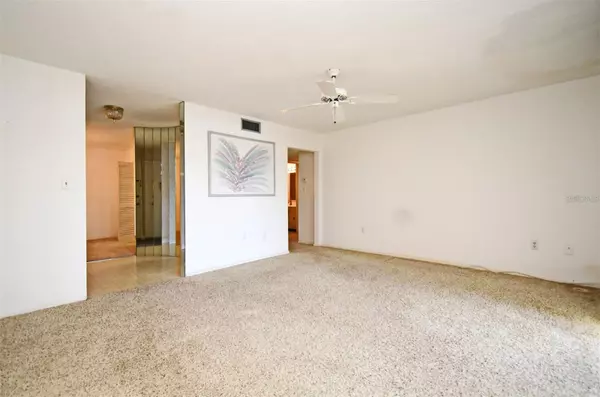 Altamonte Springs, FL 32701,536 ORANGE DR #16