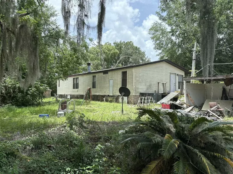 11821 SE 123RD AVE, Ocklawaha, FL 32179