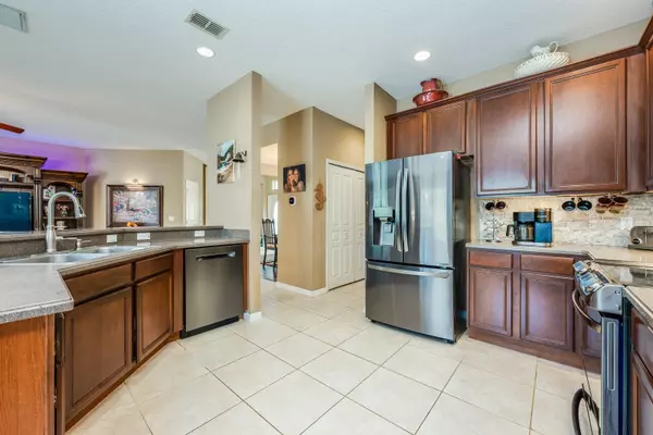 Oviedo, FL 32765,127 HEATHERBROOKE CIR