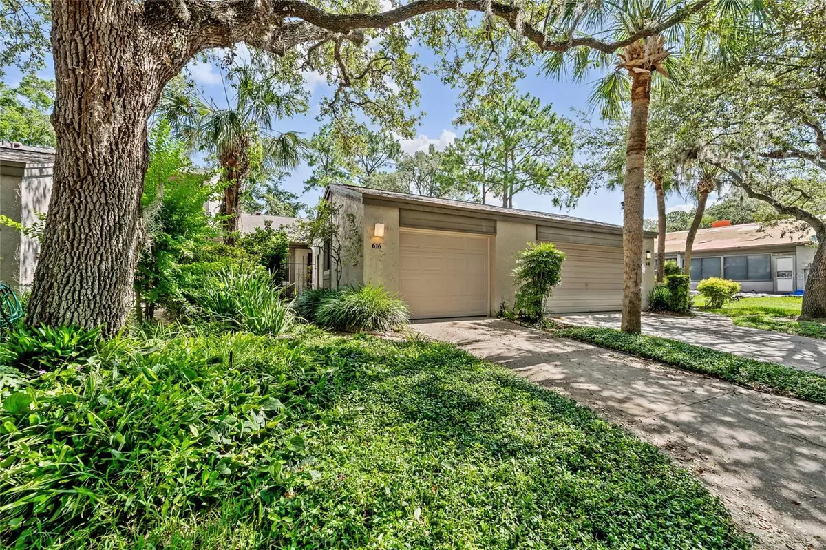 Fern Park, FL 32730,616 WOODRIDGE DR