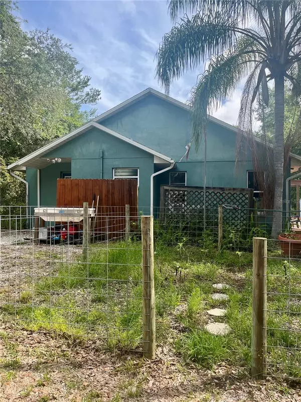 Paisley, FL 32767,42108 PINE VALLEY DR