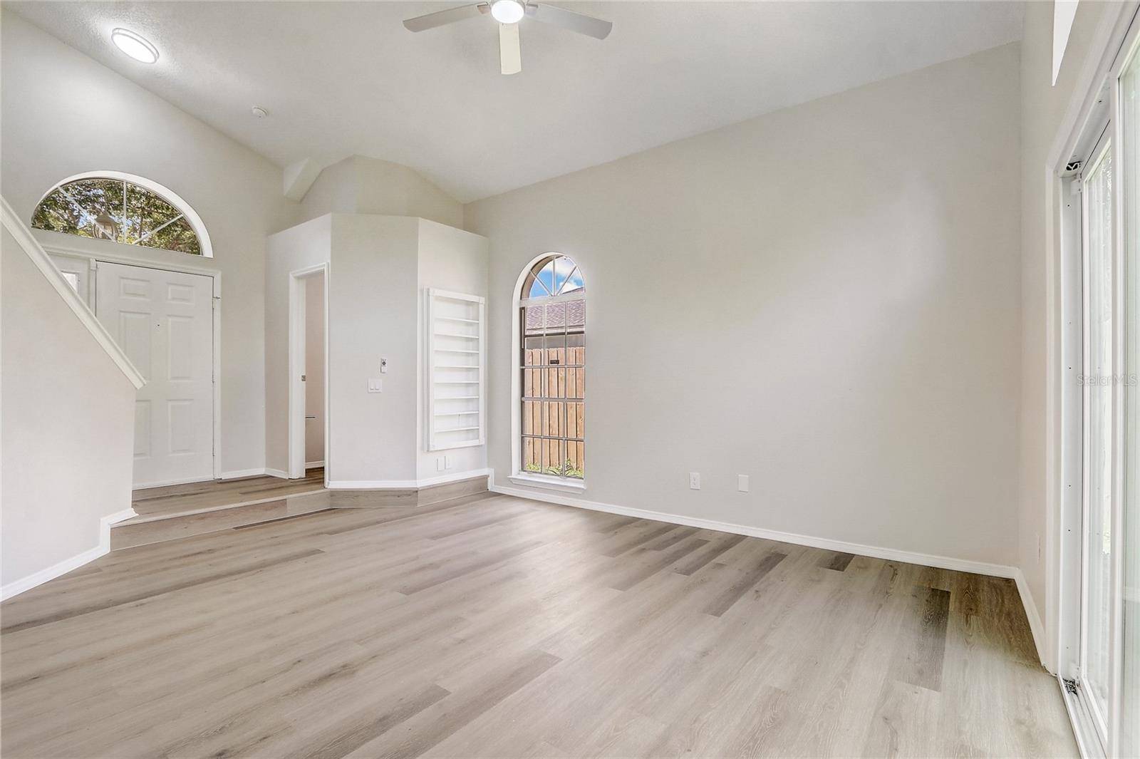 Orlando, FL 32825,10599 SATINWOOD CIR