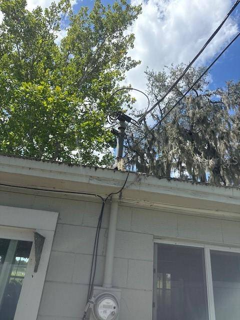 Eustis, FL 32726,1047 CLAY BLVD