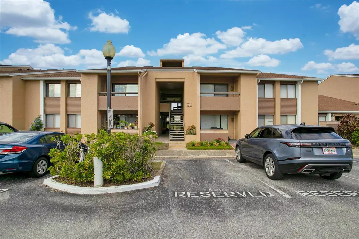 Orlando, FL 32811,5223 VINELAND RD