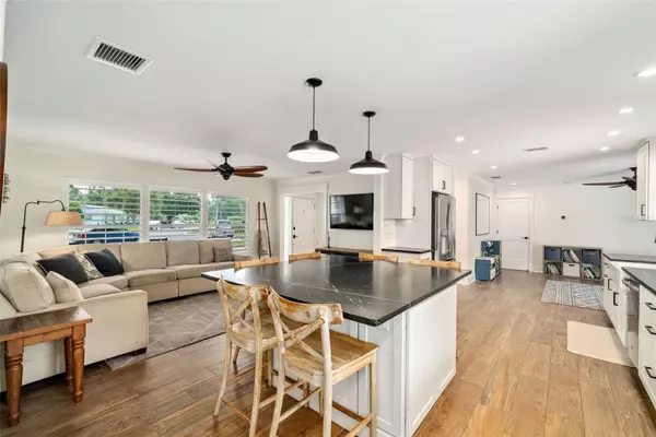 Orlando, FL 32806,2114 GEIGEL CT