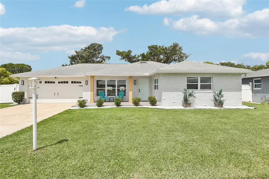 2926 CARRIAGE DR, South Daytona, FL 32119