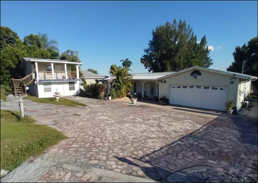 130 RIBBON Pkwy, Lake Wales, FL 33898