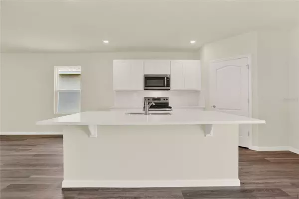 Apopka, FL 32712,5135 MARSHELDER ST
