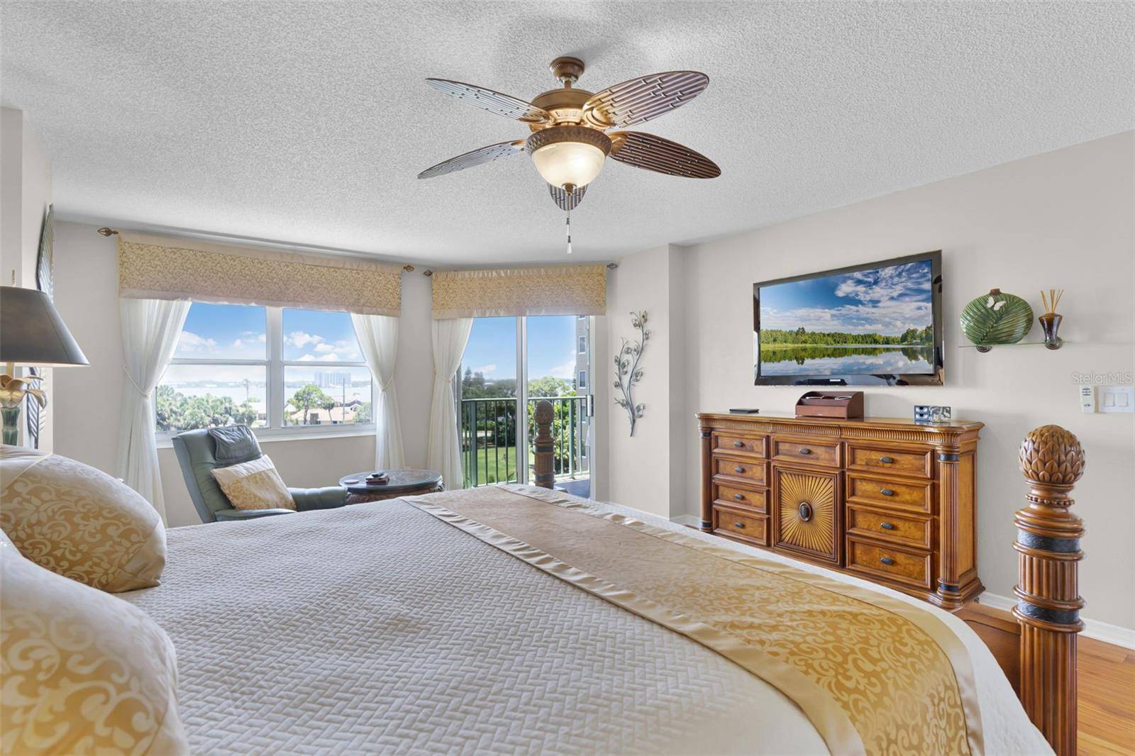 Daytona Beach Shores, FL 32118,4 OCEANS WEST BLVD #502D