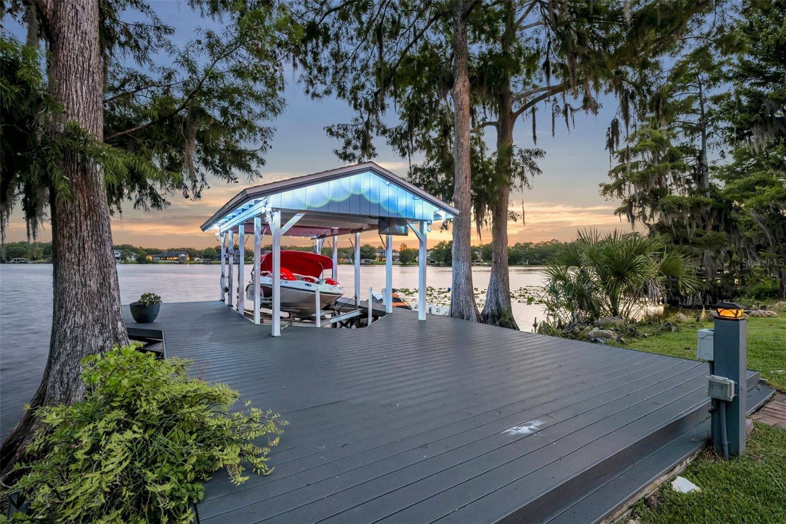 Oviedo, FL 32765,339 CAROLYN DR