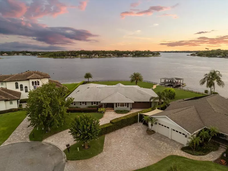 4318 WATERFRONT Pkwy, Orlando, FL 32806