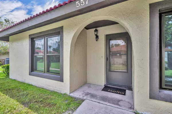 Kissimmee, FL 34758,557 HUNTER CIR