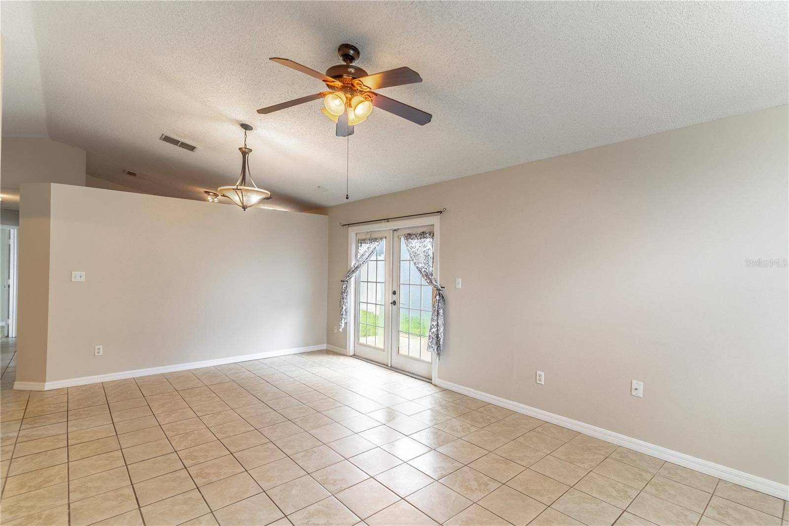 Winter Springs, FL 32708,206 PANORAMA DR