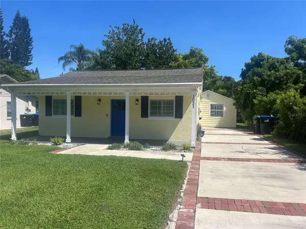 1021 HUNTER AVE, Orlando, FL 32804
