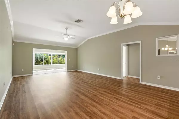 The Villages, FL 32163,2895 APACHE CT