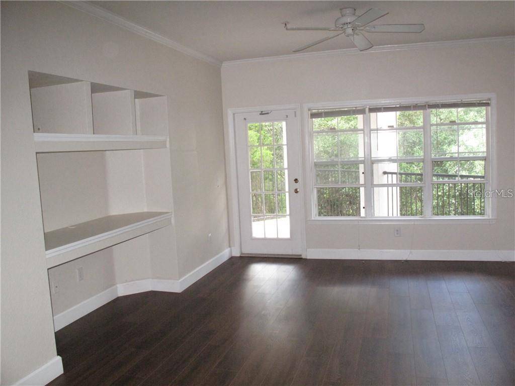 Orlando, FL 32839,3593 CONROY RD #438