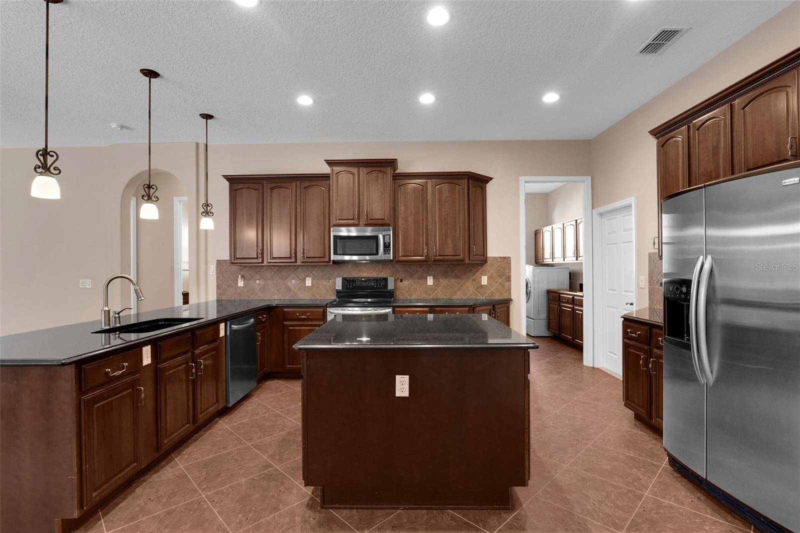 Apopka, FL 32712,3113 FALCONHILL DR