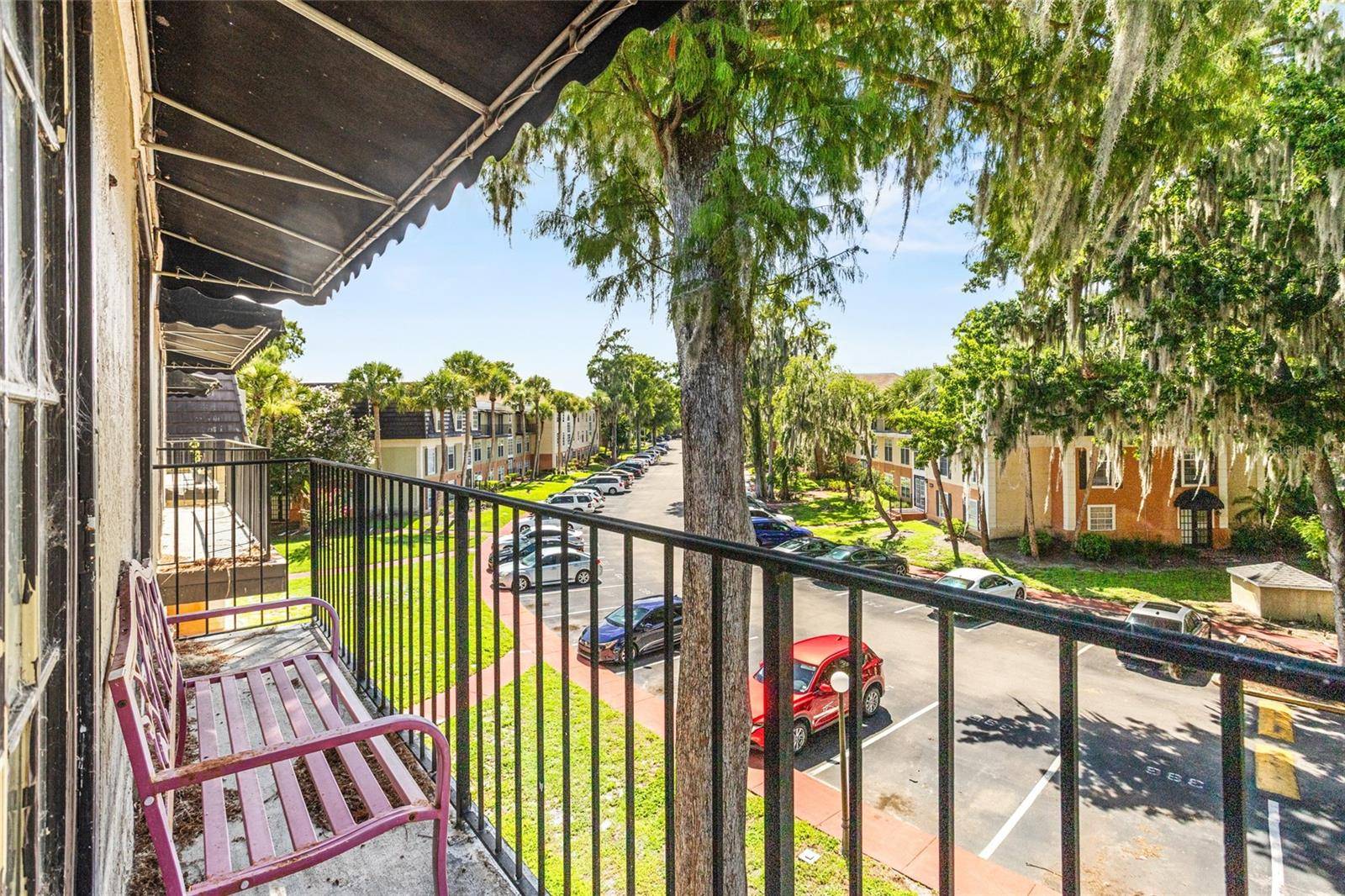 Orlando, FL 32808,3946 VERSAILLES DR #3946B