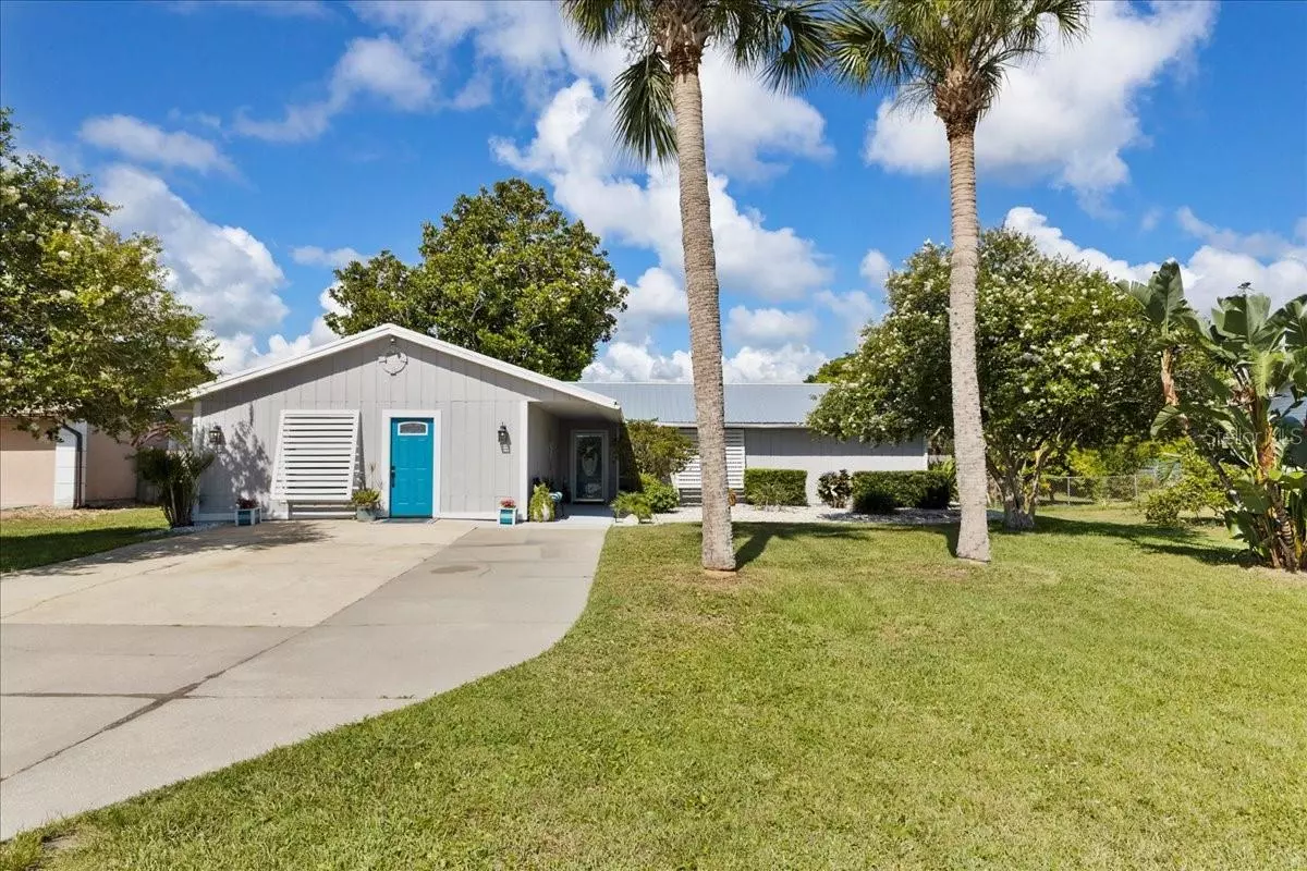 Edgewater, FL 32141,2356 DATE PALM DR