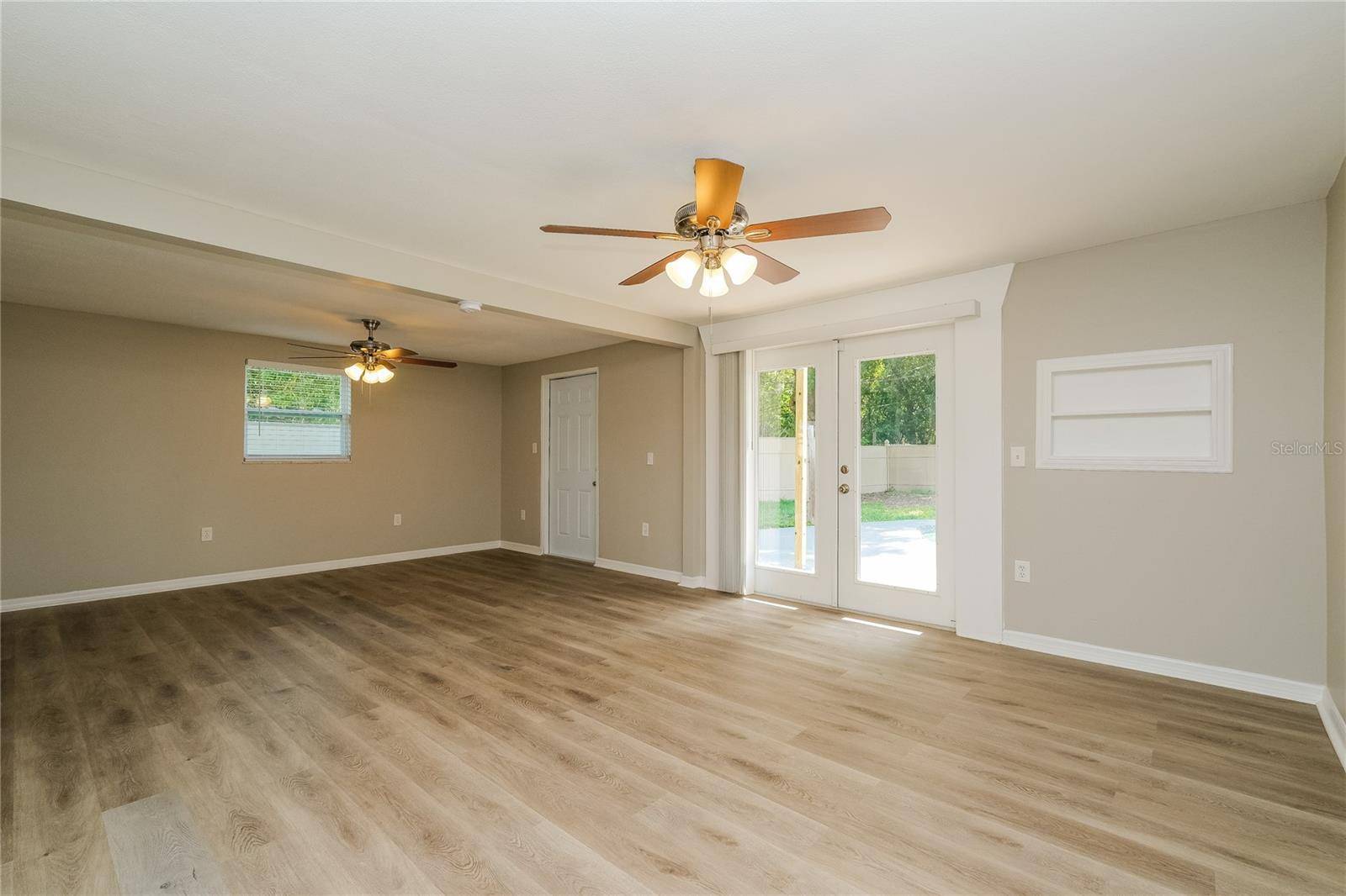 Pinellas Park, FL 33781,7113 63RD ST N