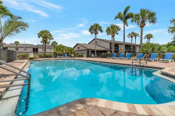 1042 MOLLIE LN #81042, Melbourne, FL 32935