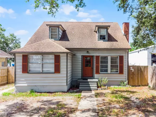 25 E PINECREST AVE, Eustis, FL 32726