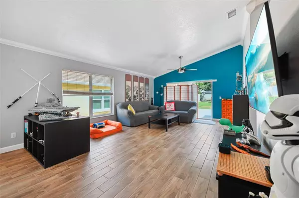 Orlando, FL 32825,10316 LECON BRANCH CT