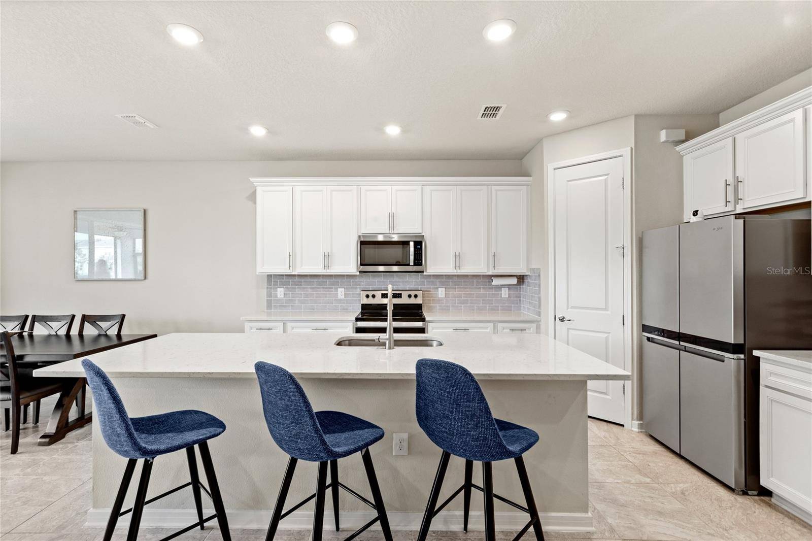 Kissimmee, FL 34746,5065 SPARKLING WATER WAY