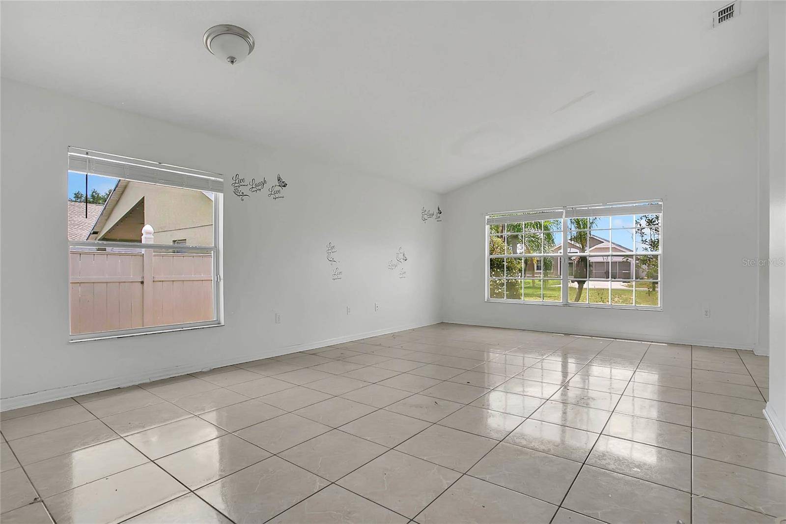 Davenport, FL 33837,118 SIR PHILLIPS DR