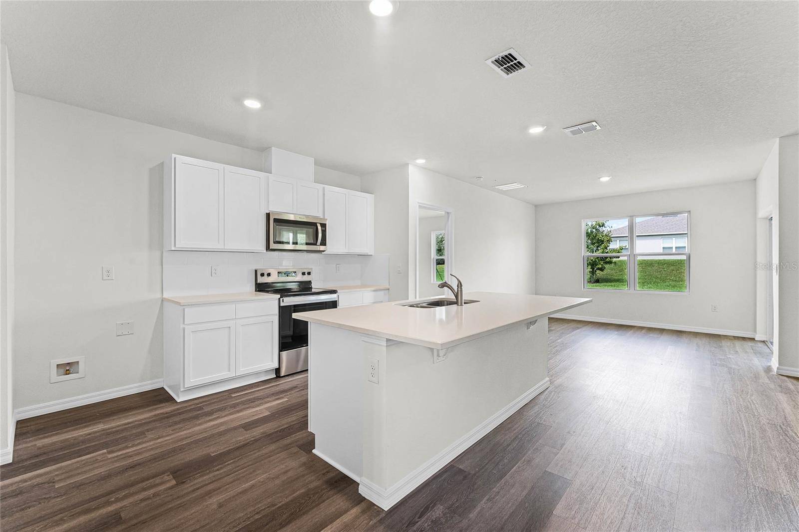 Apopka, FL 32712,5162 MARSHELDER ST