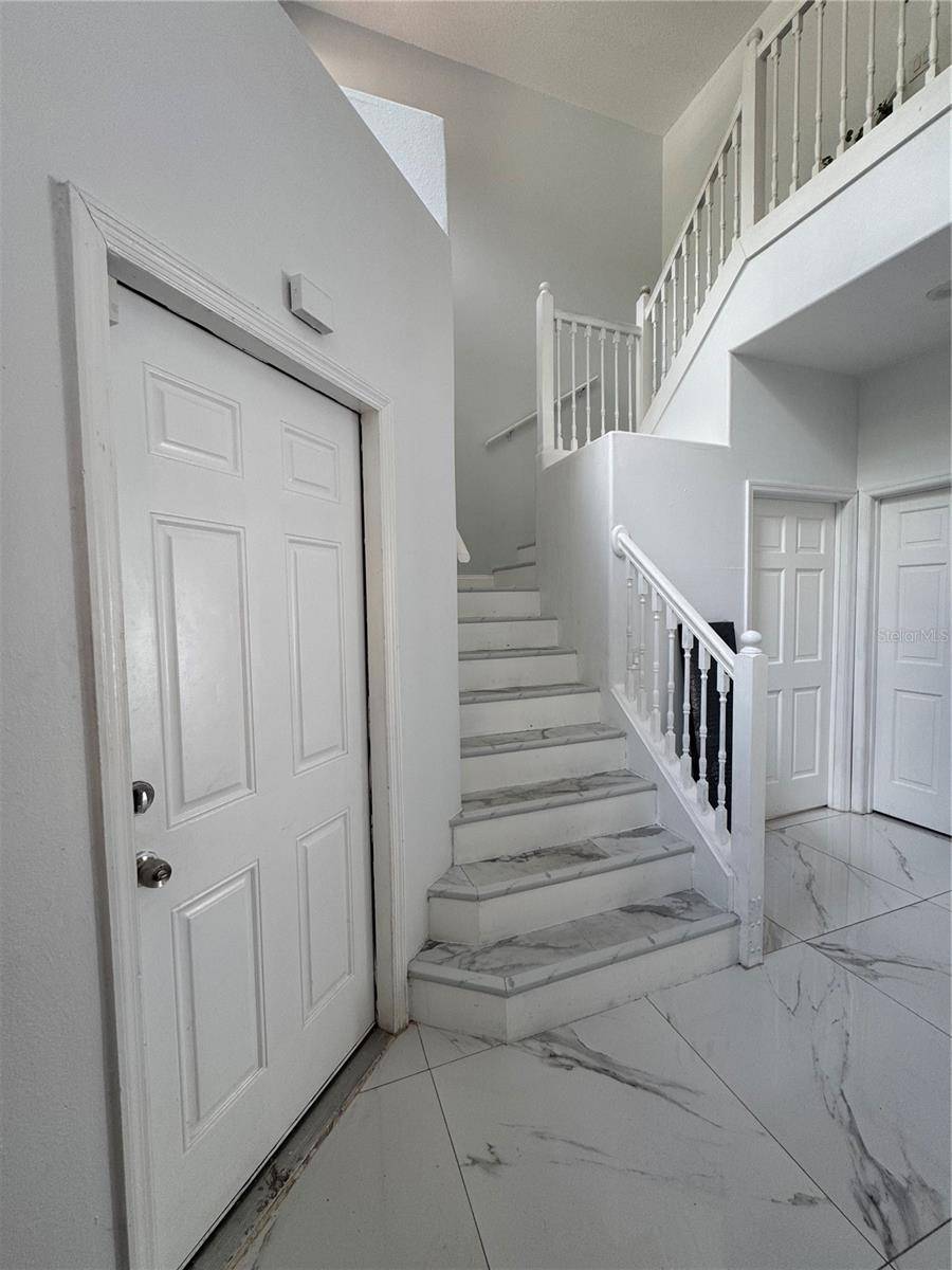 Orlando, FL 32824,2047 MEADOW POND WAY