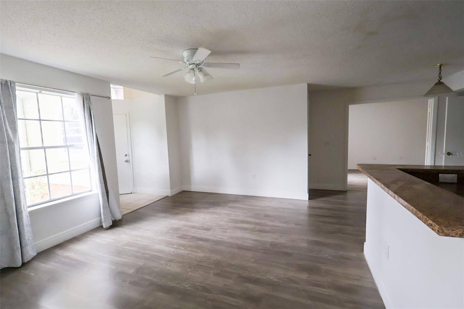 Kissimmee, FL 34741,405 FOUNTAINHEAD CIR #148