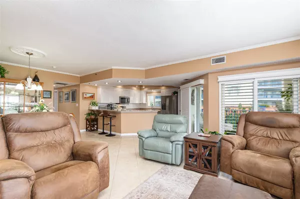 New Smyrna Beach, FL 32169,5300 S ATLANTIC AVE #6-207