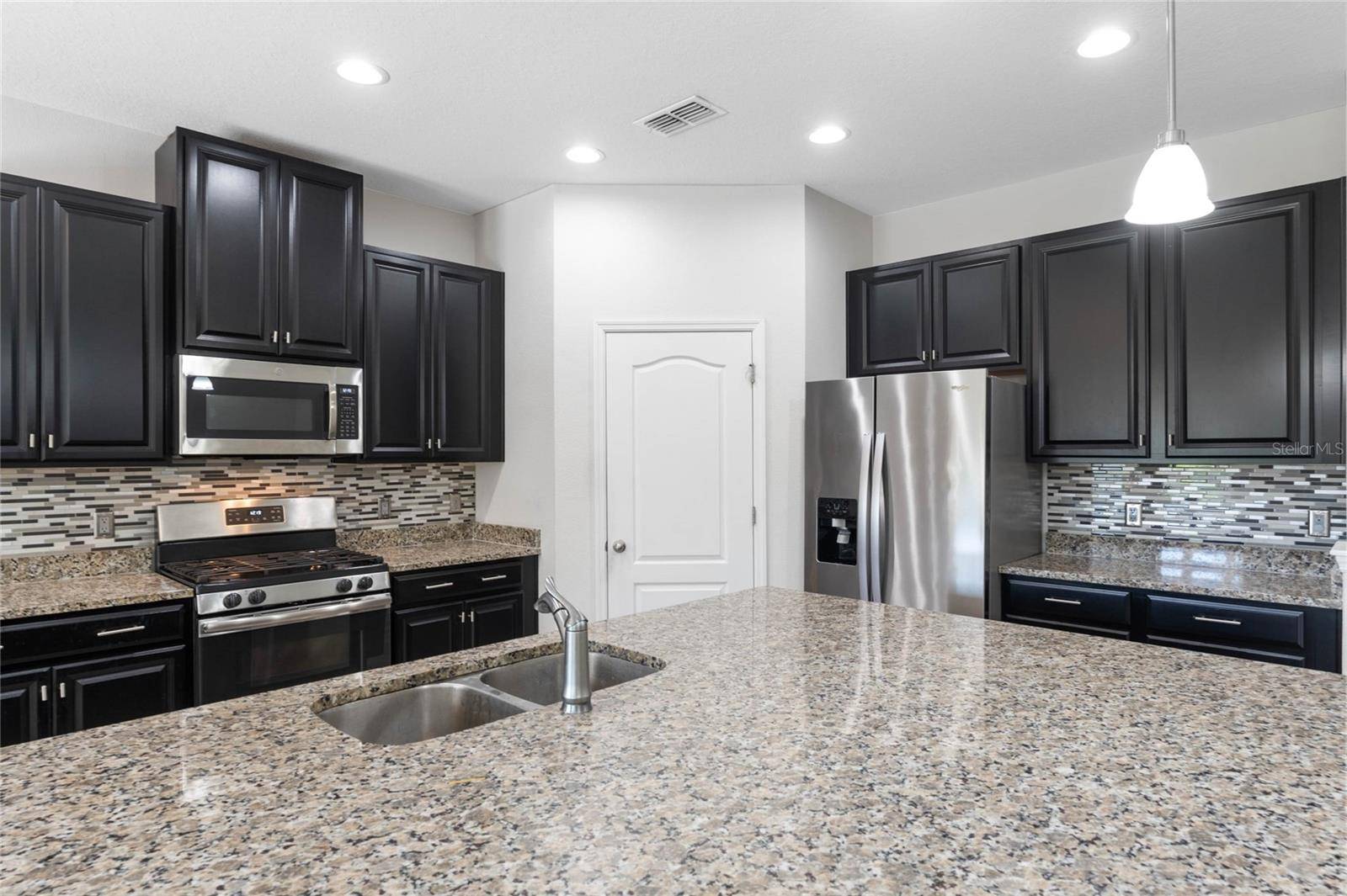 Apopka, FL 32703,885 DUSTY PINE DR