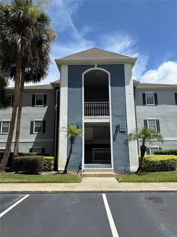 1203 CLUBSIDE DR #1203, Longwood, FL 32779