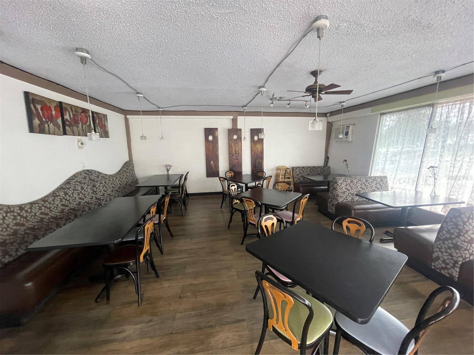 Orlando, FL 32810,5325 EDGEWATER DR