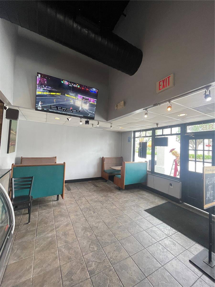 Brandon, FL 33511,2498 W BRANDON BLVD