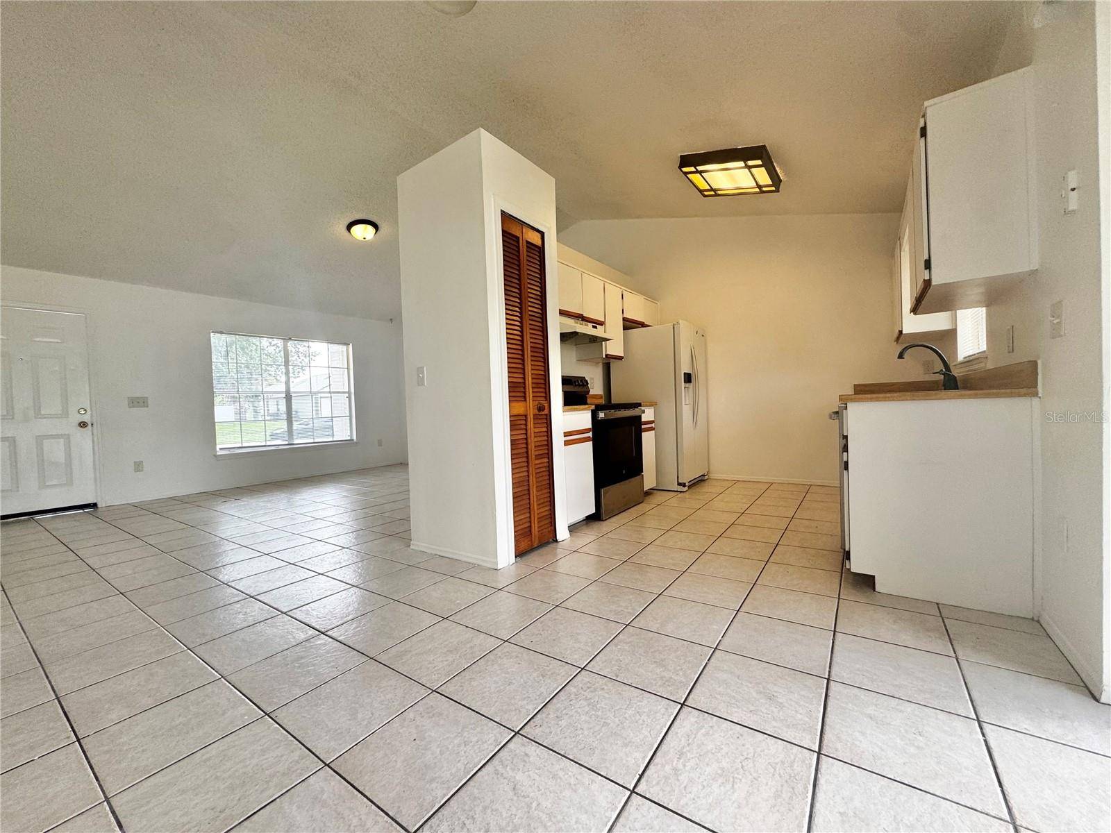 Apopka, FL 32712,5131 KATI LYNN DR